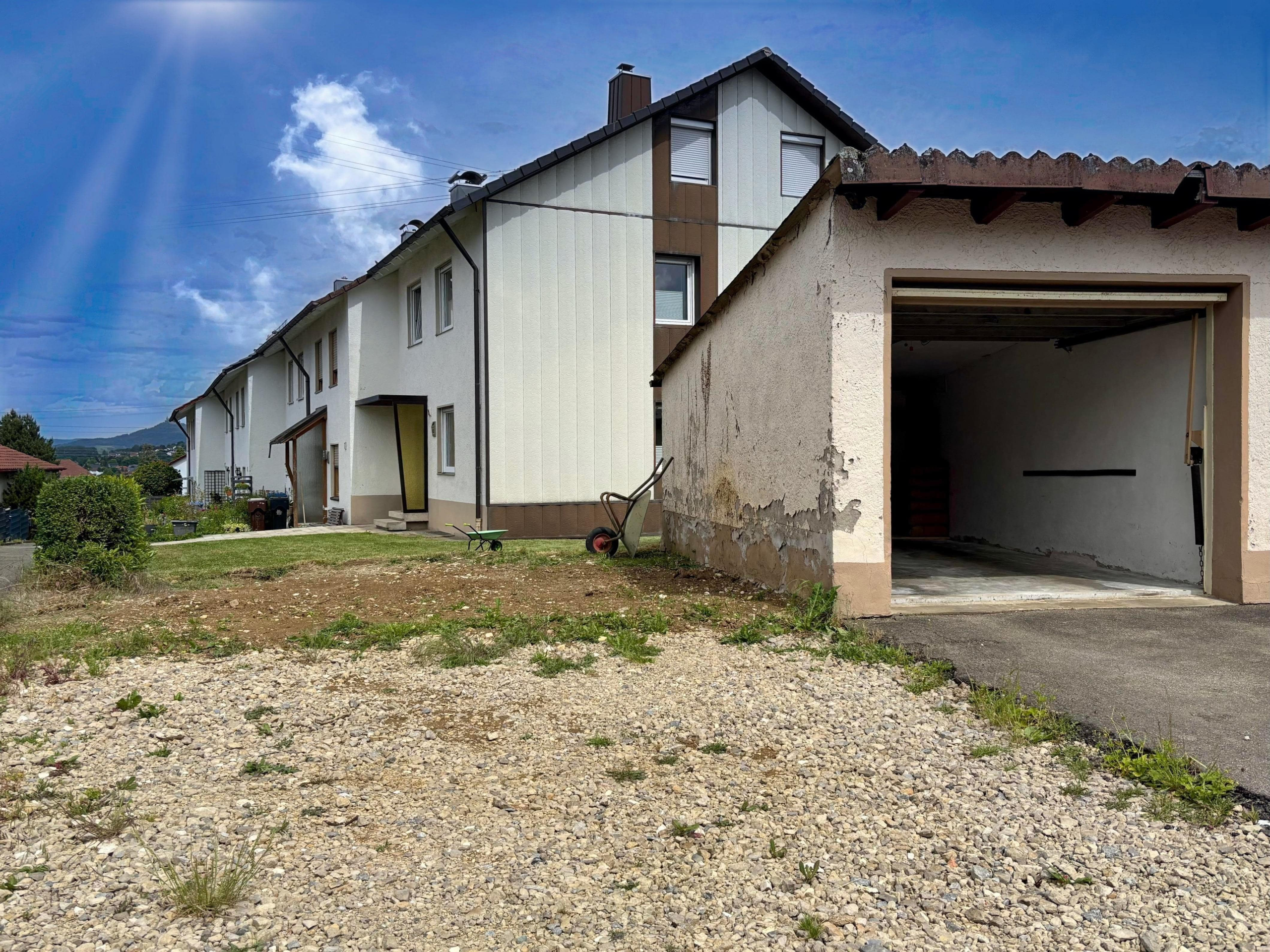 2741071_1-Garage und Grundstücksanteil
